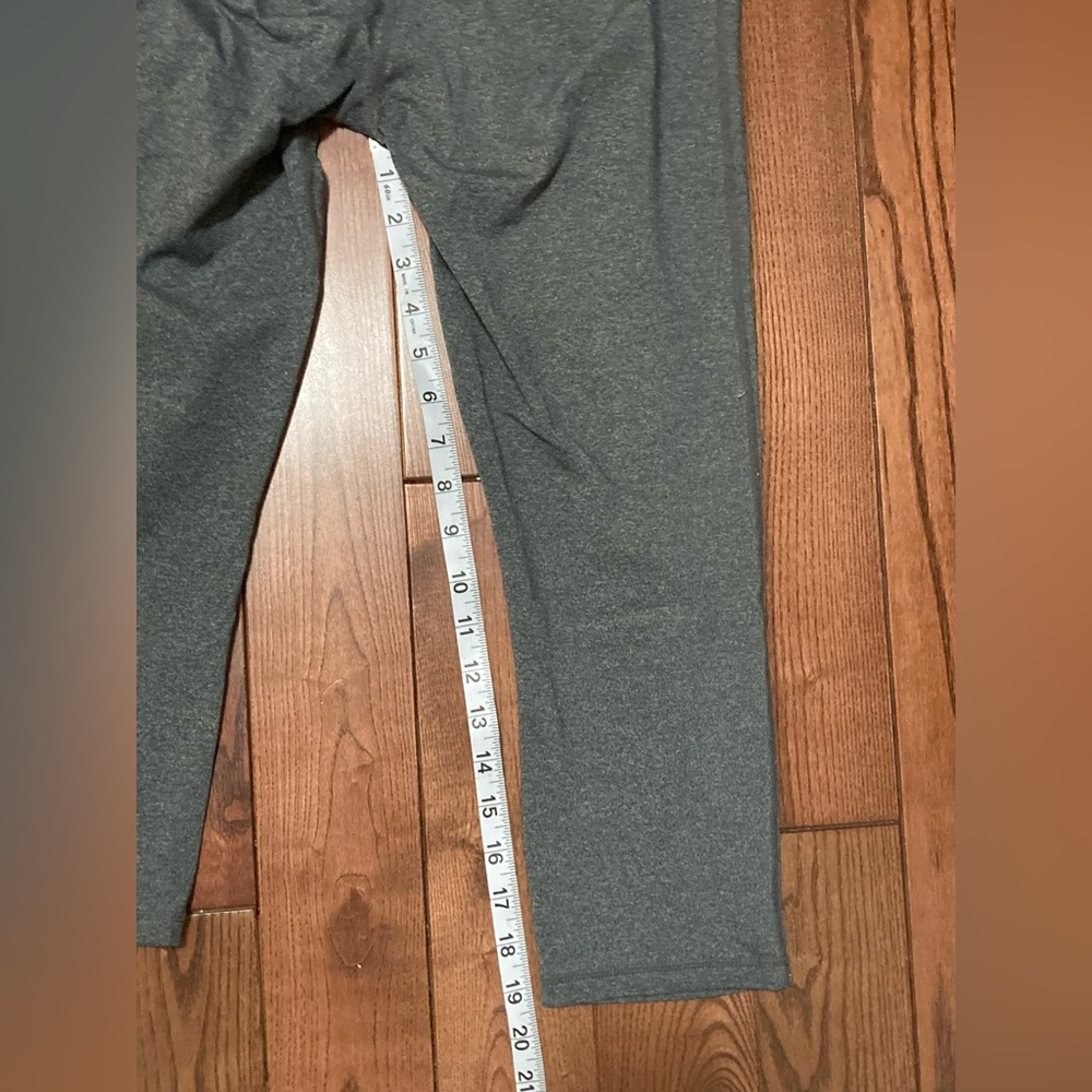 Lululemon Capris - Picture 5 of 5